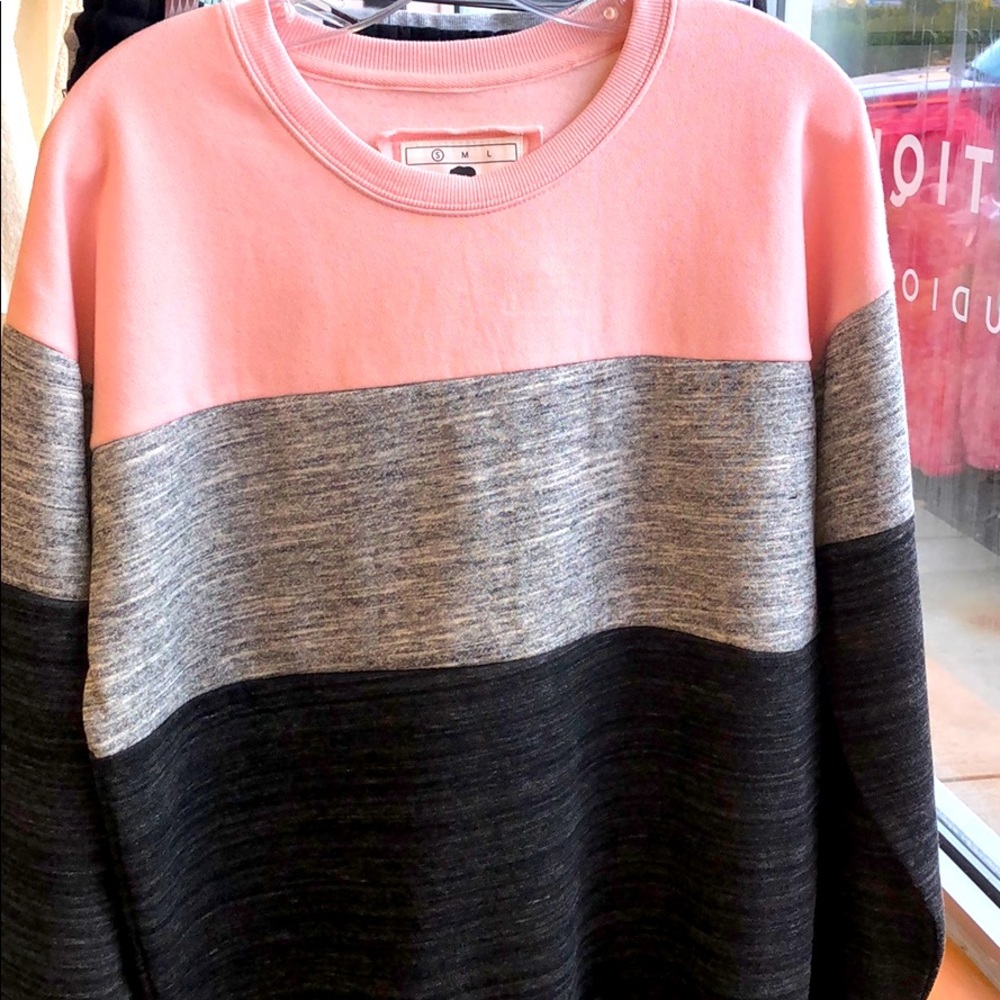 Women’s Crew Neck Sweatshirt